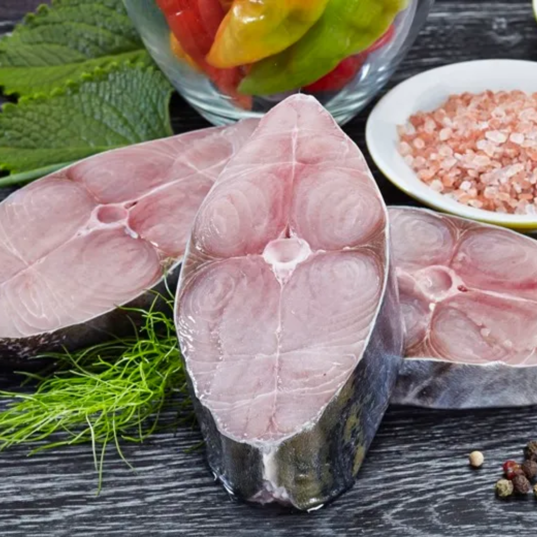 Top raw fish provider near Vile Parle SV Road